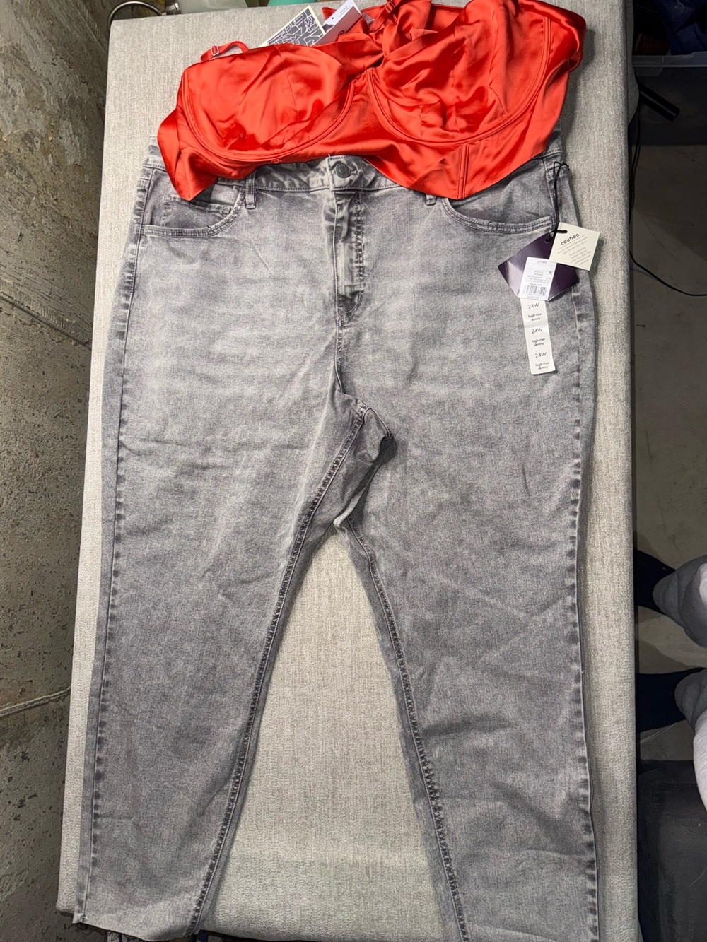 NWT Plus Size Outfit 3X Red Satin Bustier Top + Ava & Viv 24W Gray Jeans